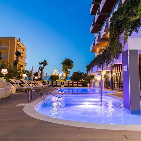 Hotel Alexander Gabicce Mare Dış mekan fotoğraf