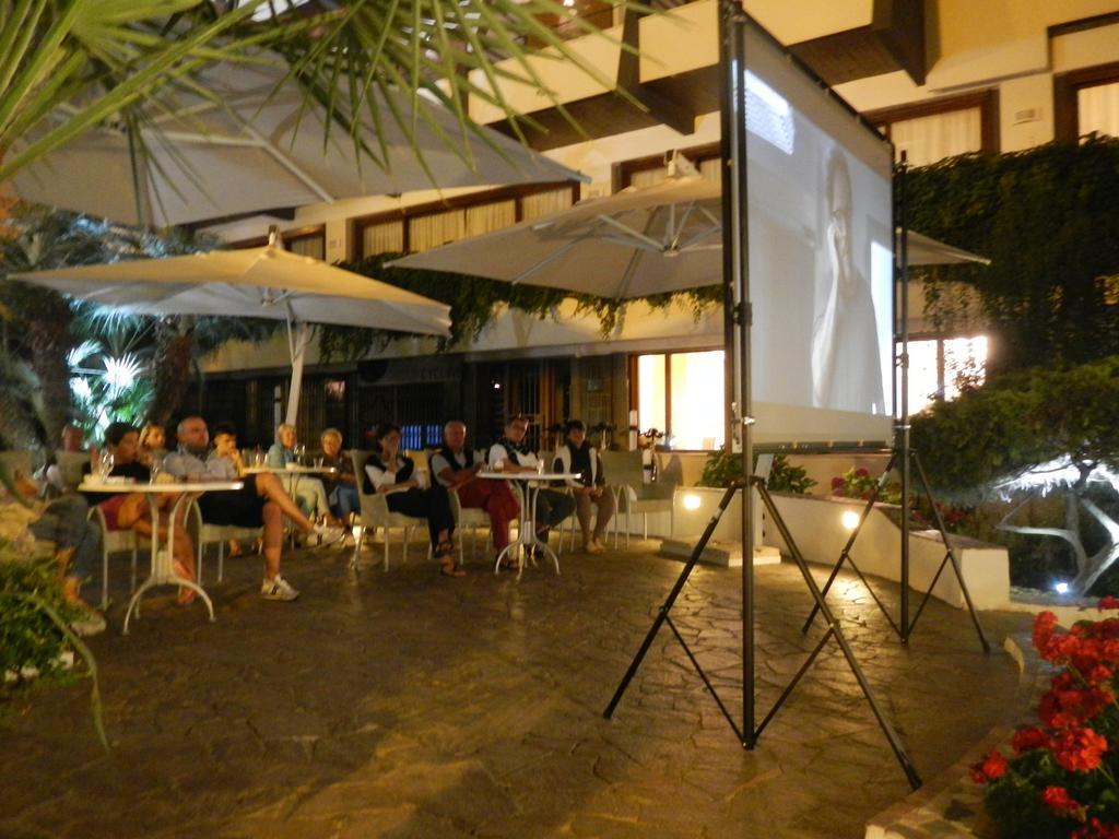 Hotel Alexander Gabicce Mare Dış mekan fotoğraf