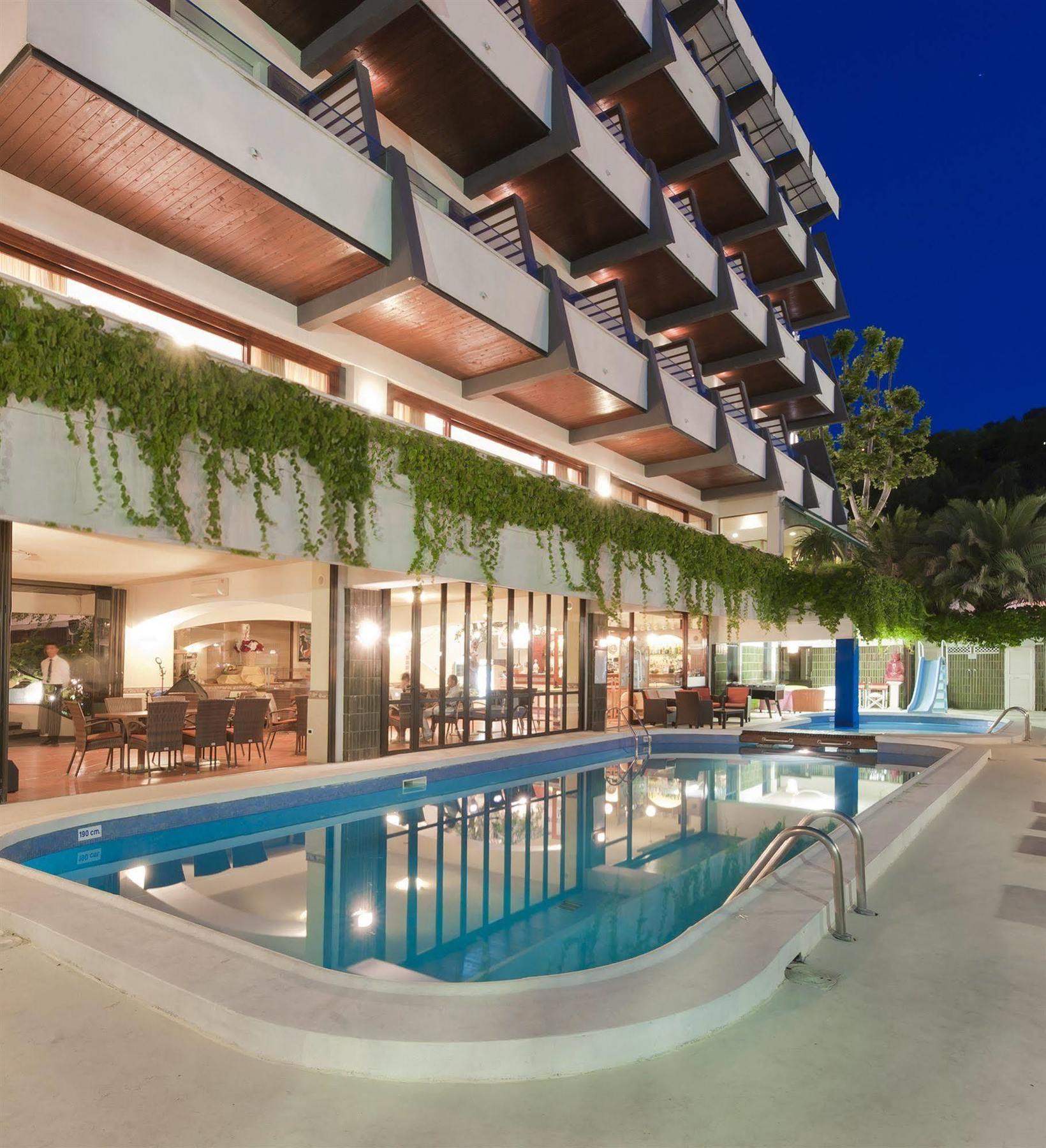Hotel Alexander Gabicce Mare Dış mekan fotoğraf