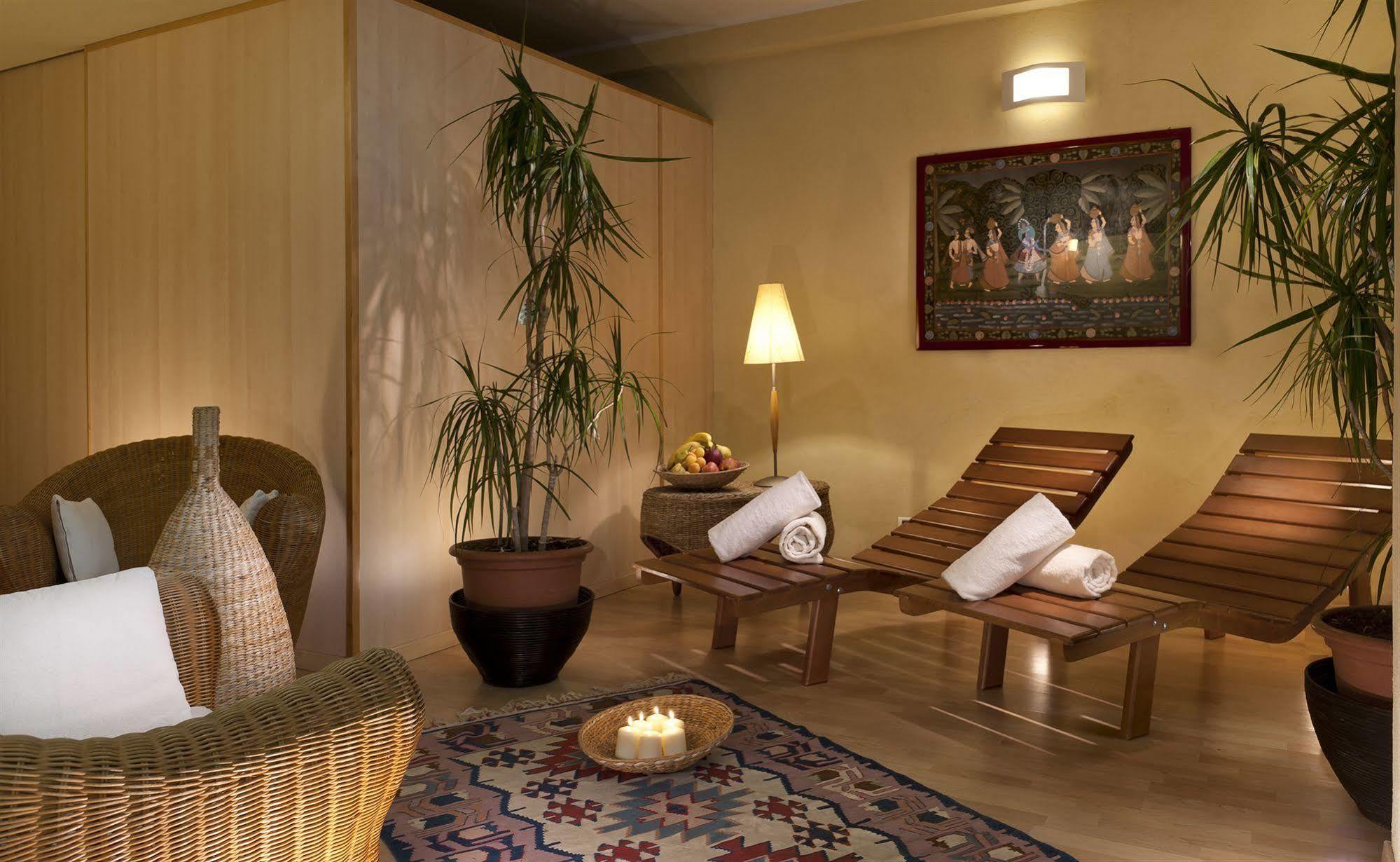 Hotel Alexander Gabicce Mare Dış mekan fotoğraf