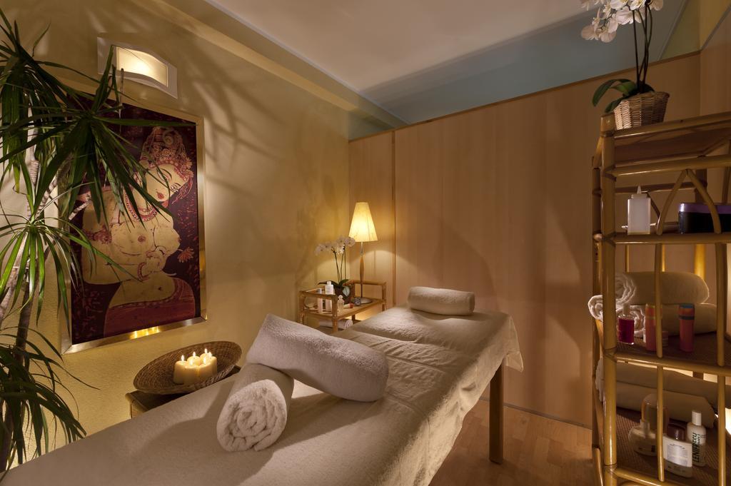 Hotel Alexander Gabicce Mare Dış mekan fotoğraf